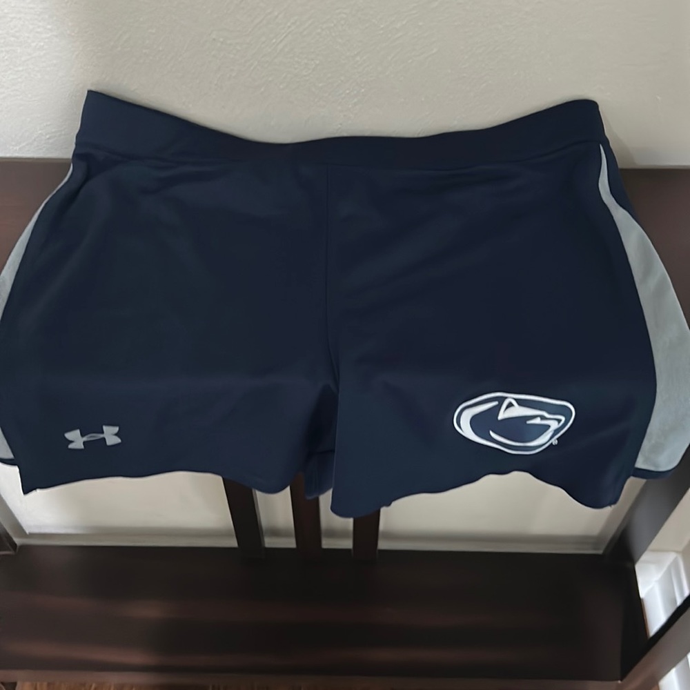 Girls XL Under Armour Penn state Shorts